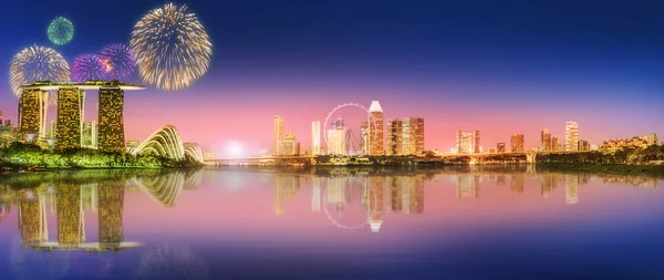 A Marina Bay, Szingapúr Skyline Fireworks — Stock Fotó