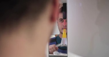 Röntgen cihazı tarayıcısı. Modern bir diş kliniğinde dernek. Diş taraması. Diş ve çene tomografisi. Sağlık hizmetleri kavramı