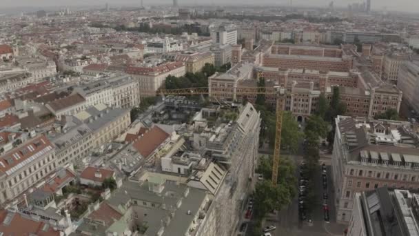 Wiedeń, Austria. Wiedeń z lotu ptaka w Austrii jest jedną z najbardziej znanych stolic Europy. Widok z powietrza. — Wideo stockowe