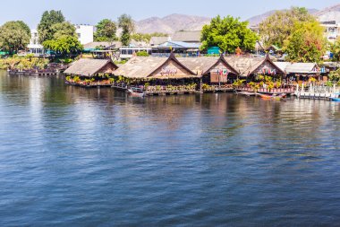Kwai Nehri üzerinde güzel gün