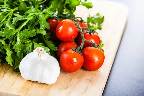Tomates ajo y perejil —  Fotos de Stock