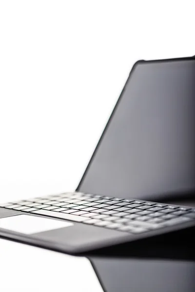 Hi-Tech гладкий ноутбуков вертикальные — стоковое фото