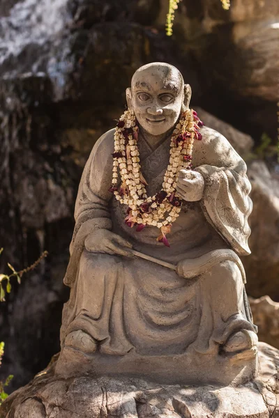 Buddhist monk sculpture — Stock Photo, Image