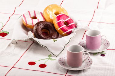 Kahvaltı çörekleri