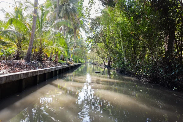 Canal de riego tailandés — Foto de Stock