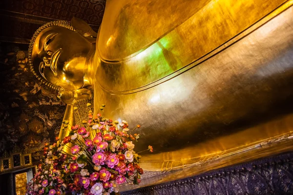 Giant buddha — Stock Photo, Image