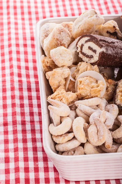 Traditional Homemade Christmas sweets — Stock Photo, Image