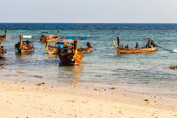 Tranquila playa tropical tailandesa — Foto de Stock