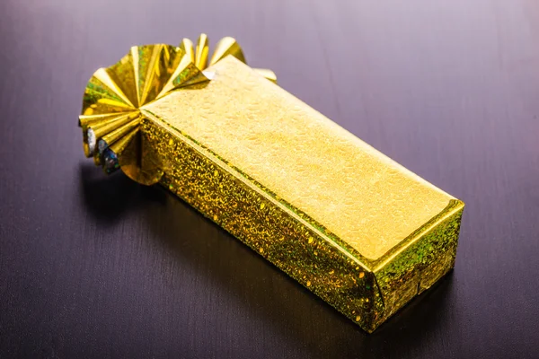 Golden gift — Stock Photo, Image