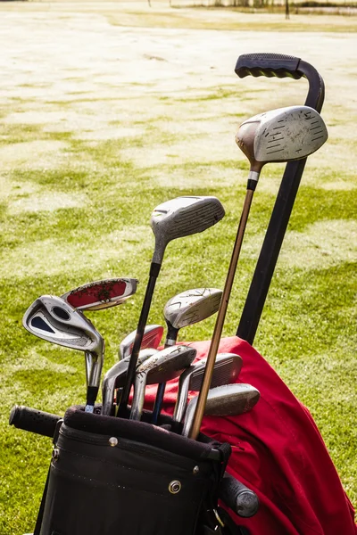 Clubs de golf en gros plan — Photo