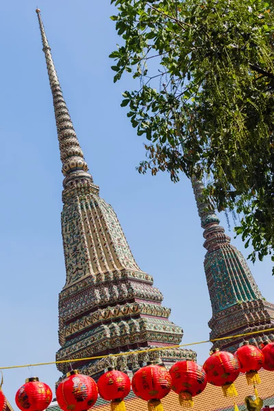 Wat pho prangs — Zdjęcie stockowe