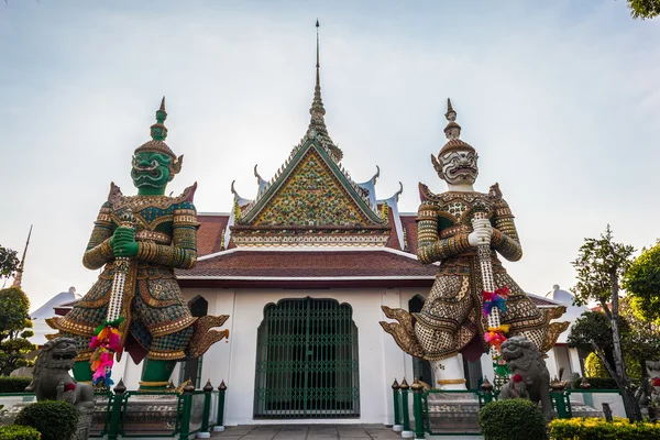 Entrance of Wat Arun — Stock Photo, Image