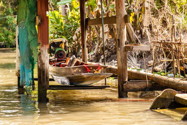 Pequeño barco tailandés — Foto de Stock