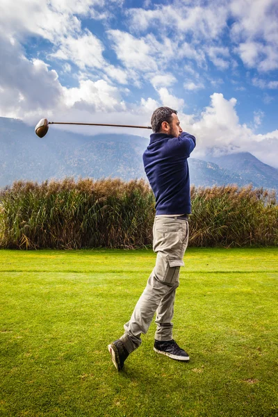 Golf oyuncu duruş — Stok fotoğraf