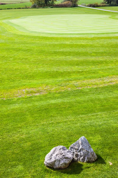 Doskonałe putting green — Zdjęcie stockowe