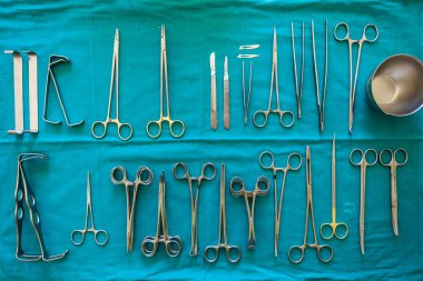 Surgical kit
