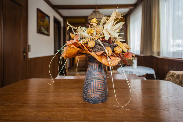 Dried flowers vase
