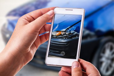 Photographing car damage
