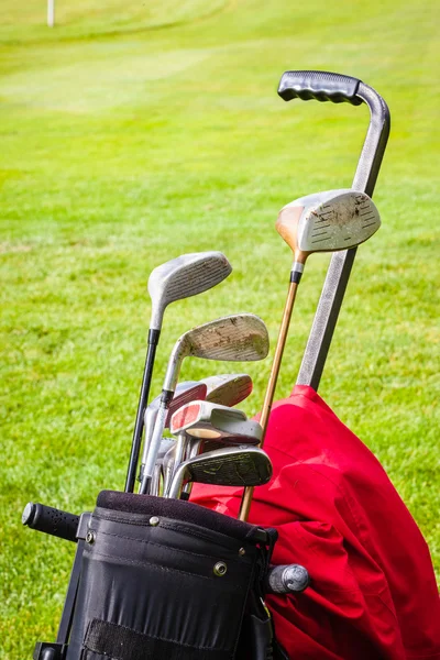 Ensemble de clubs de golf — Photo