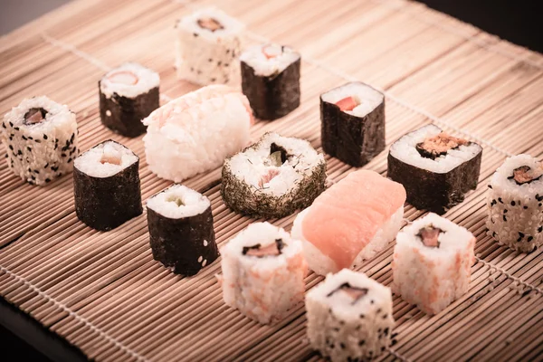 Japanse sushi maaltijd — Stockfoto