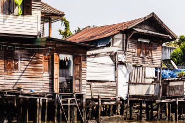 Yoksul insanların ev