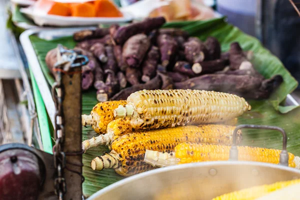 Espigas de milho lanche — Fotografia de Stock