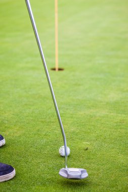 Golf delik için amaçlayan