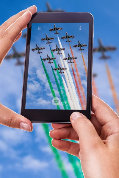 Photographing an airshow performance — Stock Photo, Image