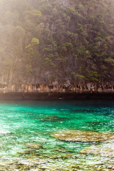 Bahía tropical en Tailandia —  Fotos de Stock