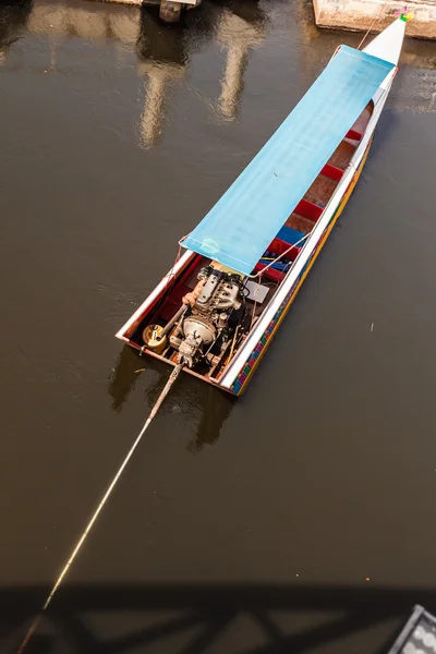 Moored Long tail boat — Stock Photo, Image