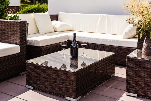 Luxus-Lounge mit Wein — Stockfoto