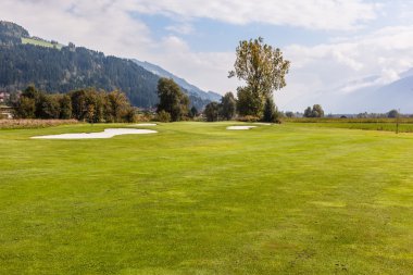 Sakin golf sahası