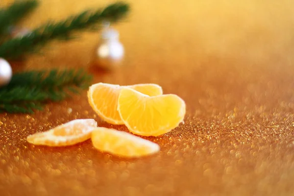 Tropical Christmas Decoration Sea Star Fur Tree Glitter Gold Background — Stock Photo, Image