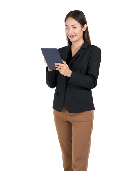 Jovem Mulher Negócios Asiática Com Sorriso Terno Preto Digitando Computador — Fotografia de Stock
