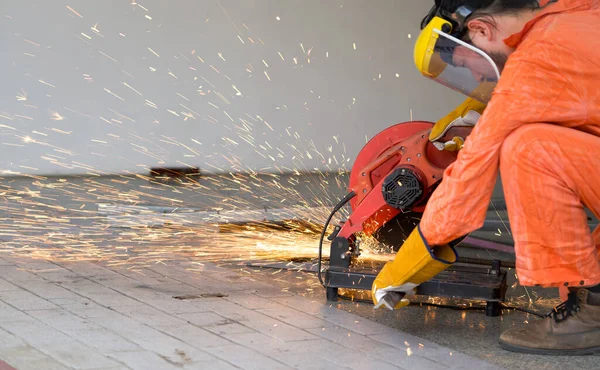 Trabajador Industrial Que Corta Acero Tamaño Que Cliente Quiere Para — Foto de Stock