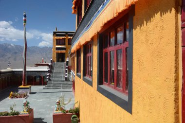 Diskit Manastırı, Deskit Gompa, Nubra Vadisi, Jammu ve Kashmir olarak da bilinir.