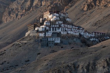 Kye Gompa ya da Key Manastırı, Hindistan 'ın Himachal Pradesh kentinde bulunan Spiti Nehri yakınlarındaki en büyük ve en eski manastır. Deniz seviyesinden 4,166 metre (13,668 feet) yüksekte, Spiti Nehri 'ne yakın bir yükseklikte yer almaktadır.
