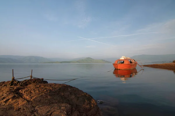 Docked Boat Urumuri Lake Satara Maharastra Indie — Zdjęcie stockowe