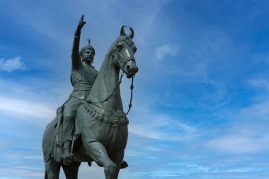 Rao Jodha Heykeli, Jodhpur, Rajasthan, Hindistan. 1459 'da Jodhpur' un kurucusu. Ashtadhatu 'dan yapılmış sekiz metalden oluşan bir heykel.