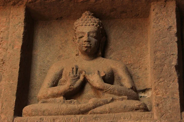 Estátua Buda Meditando Esculpida Dentro Das Cavernas Kanheri Parque Nacional — Fotografia de Stock