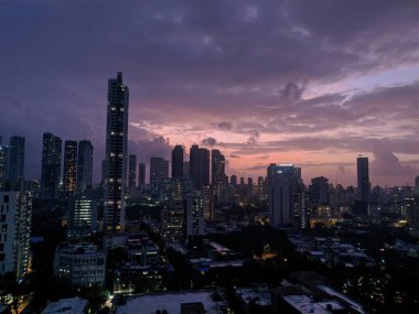 Mumbai semalarında gün batımı, Maharashtra, Hindistan