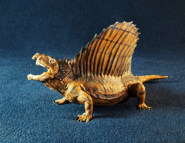 Dinosaurie Modell Den Mörkblå Bakgrunden — Stockfoto