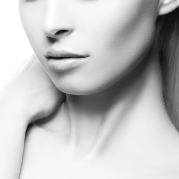 Beleza Bonita Jovem Modelo Rosto Close Retrato Pele Maquilagem Natural — Fotografia de Stock