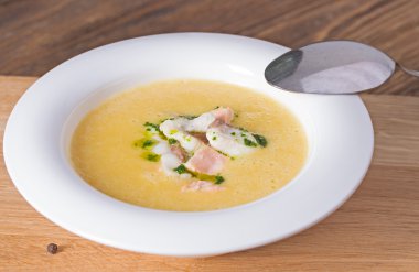 Pastırma füme peynir çorbası