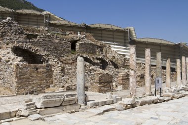 Antik şehir, modern Türkiye toprakları üzerinde yer alan Efes harabeleri