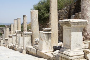 Antik şehir, modern Türkiye toprakları üzerinde yer alan Efes harabeleri