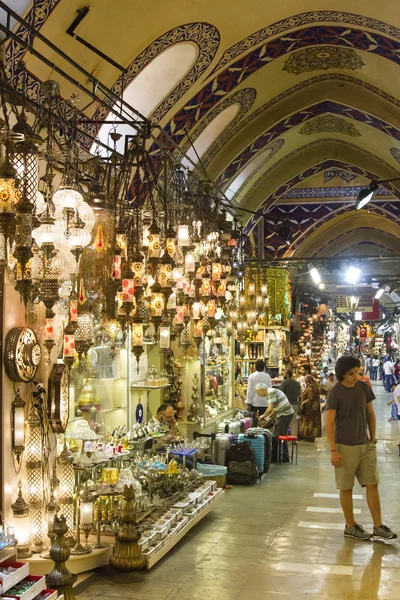 Centro comercial en el Gran Bazar de Estambul —  Fotos de Stock