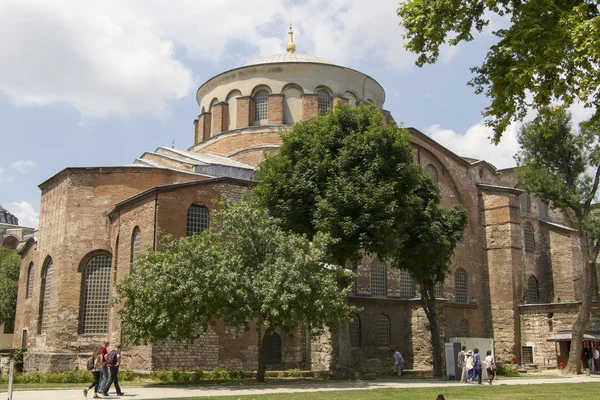 Antico maestoso tempio nel territorio del Palazzo Topkapi — Foto Stock