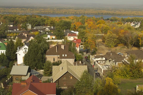 Vista del sector privado y del río Volga en otoño —  Fotos de Stock