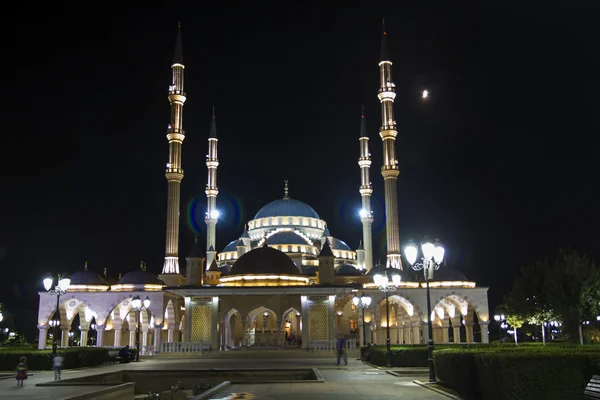 Çeçen Cumhuriyeti 'nin ana camii Çeçenistan' ın kalbi
